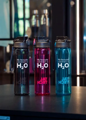 Water bottle "My favorite cocktail is H2O"