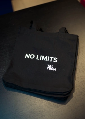 Tote bag "NO LIMITS"