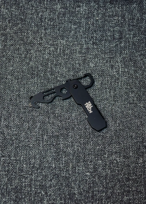 Gear X multitööriist karabiini ja kasti avajaga 